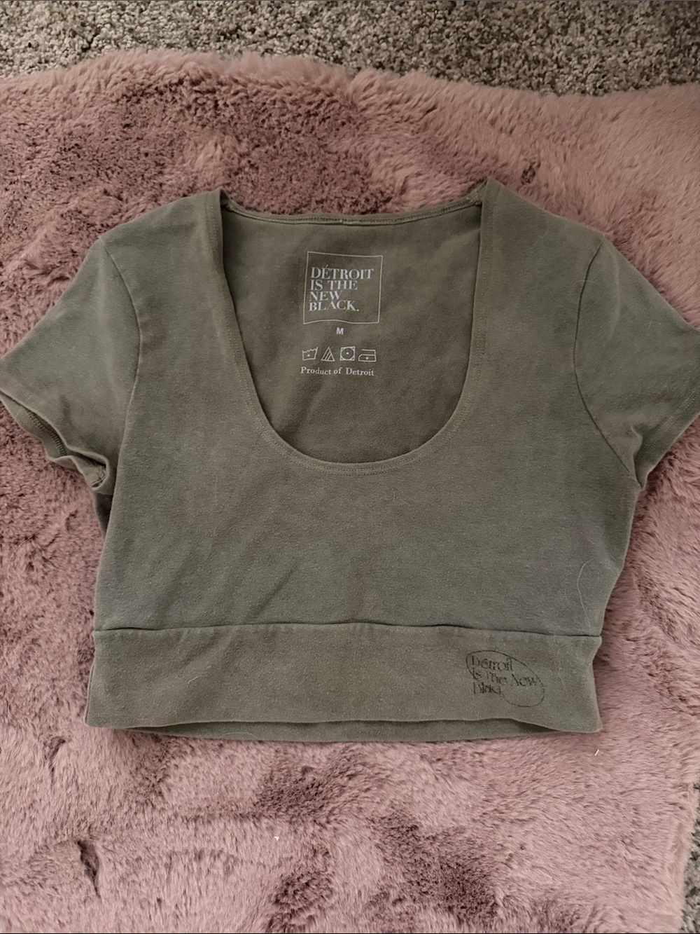 Olive Scoop Crop Top - Women
